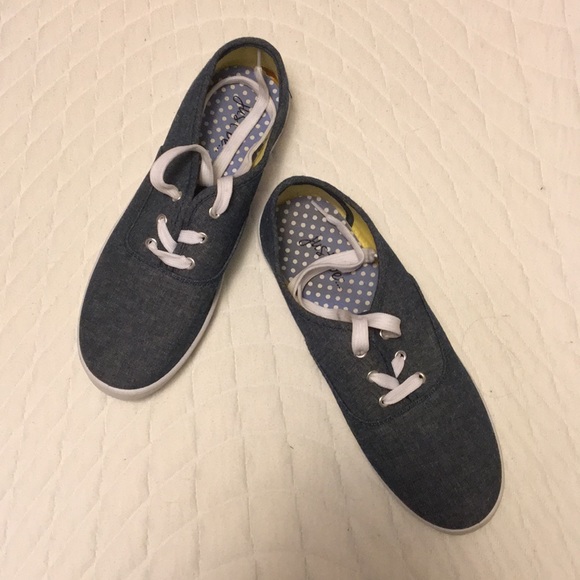 Blue and White Sneakers - Picture 1 of 4